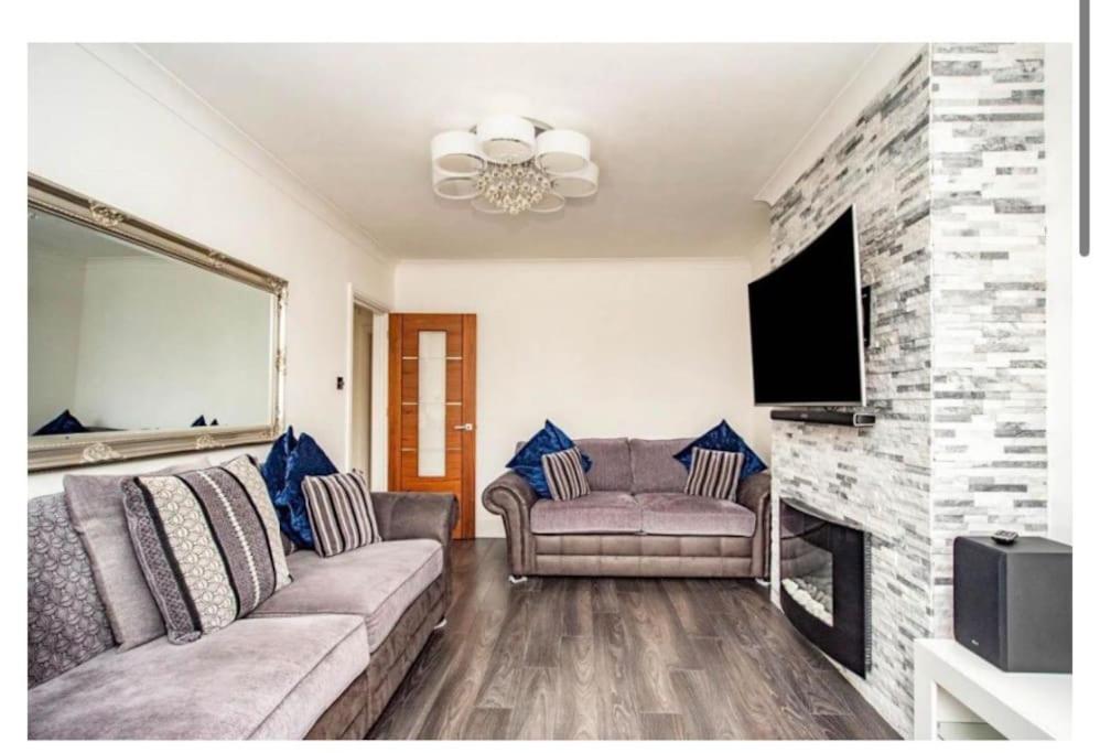 2 Bed - Walking Distance To Harry Potter Studio Watford  Ngoại thất bức ảnh